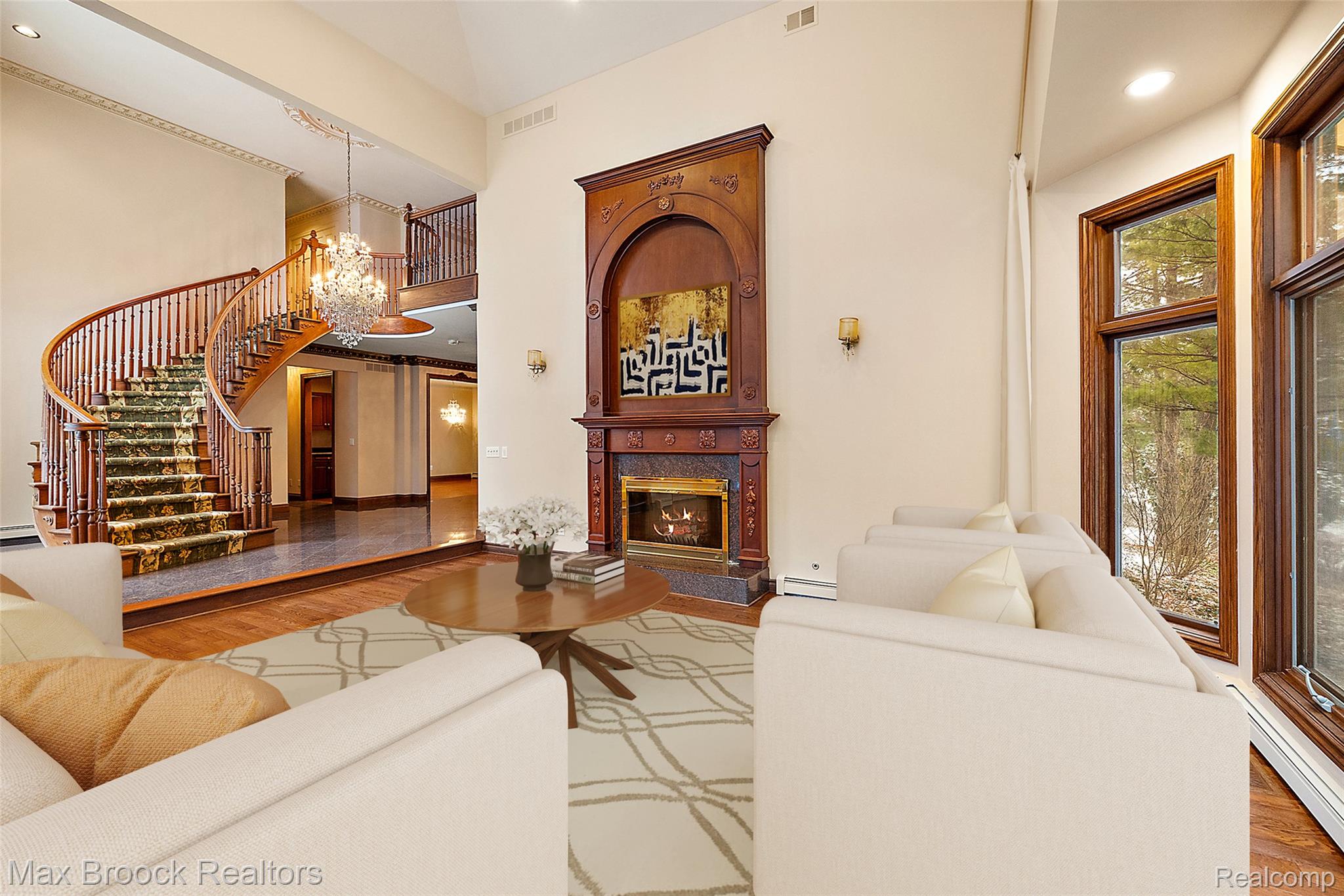 5148 Crest Knolls Court