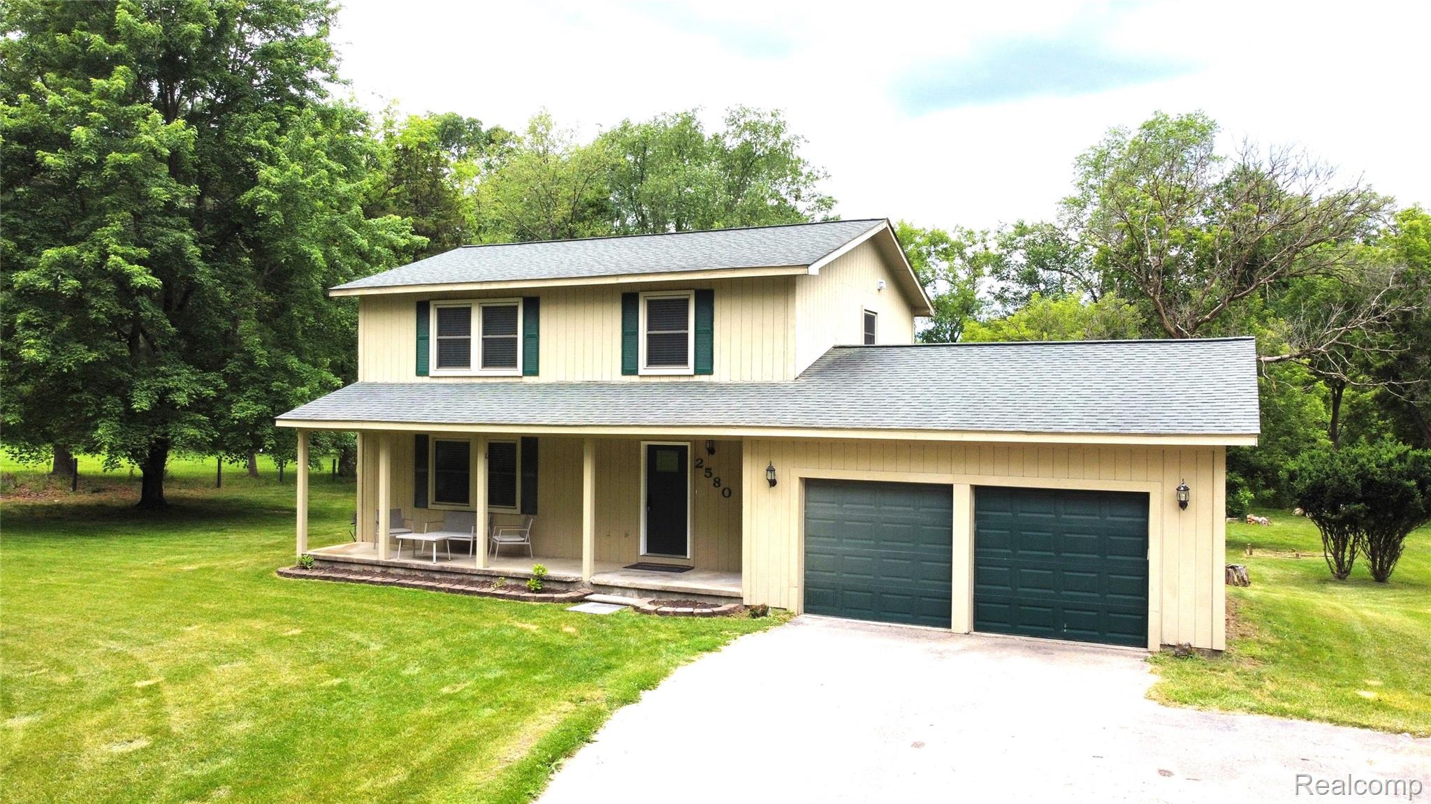 2580 Harvest Hill Drive