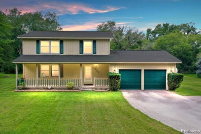 2580 Harvest Hill Drive Brighton Township MI 48114