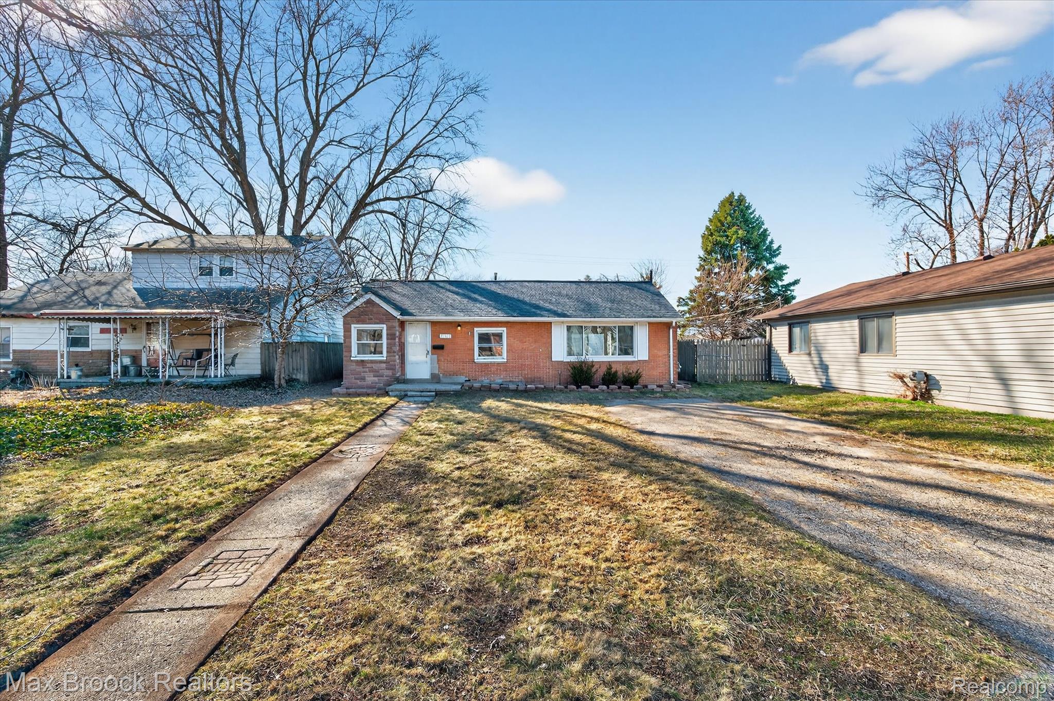 23817 Willard Avenue