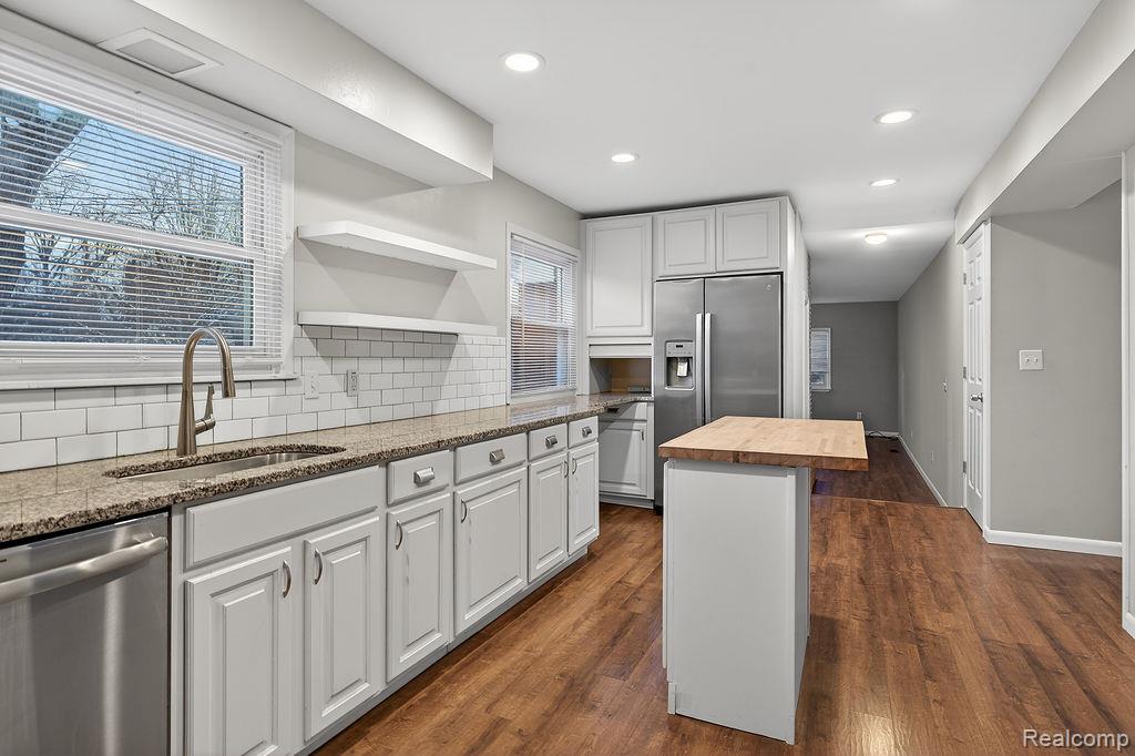 Rochester Hills, Michigan 48309, United States, 3 Bedrooms Bedrooms, ,3 BathroomsBathrooms,Residential,Active,255288