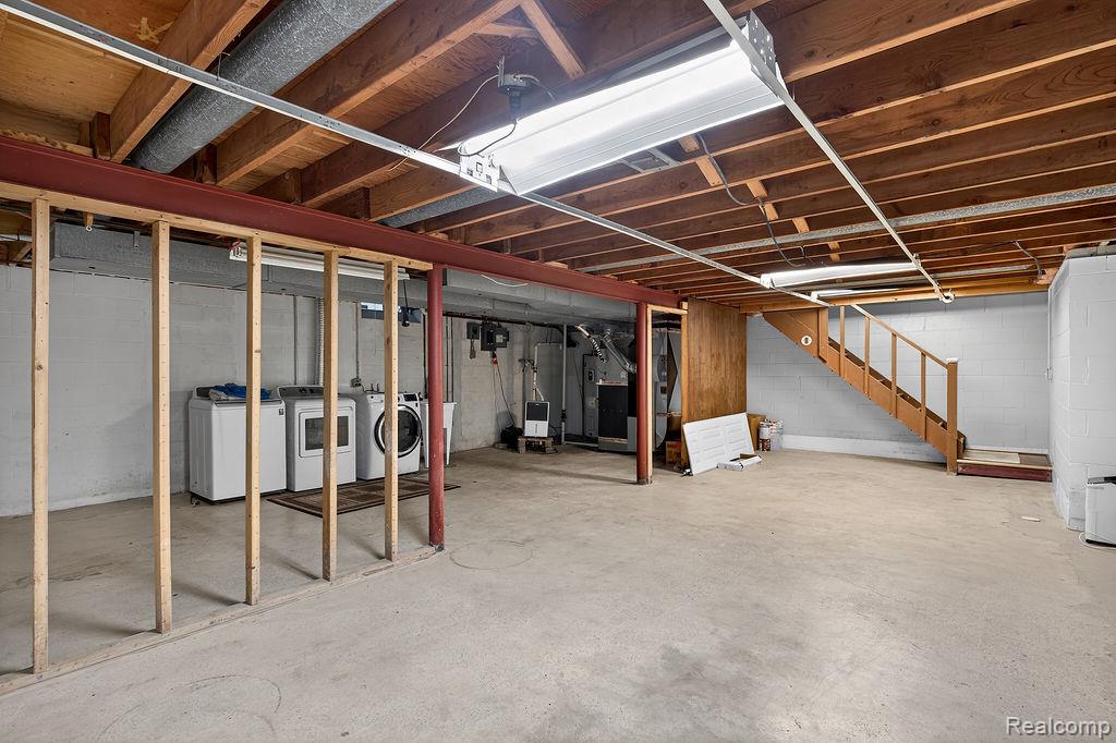 Rochester Hills, Michigan 48309, United States, 3 Bedrooms Bedrooms, ,3 BathroomsBathrooms,Residential,Active,255288