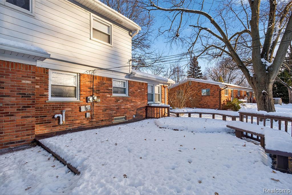 Rochester Hills, Michigan 48309, United States, 3 Bedrooms Bedrooms, ,3 BathroomsBathrooms,Residential,Active,255288