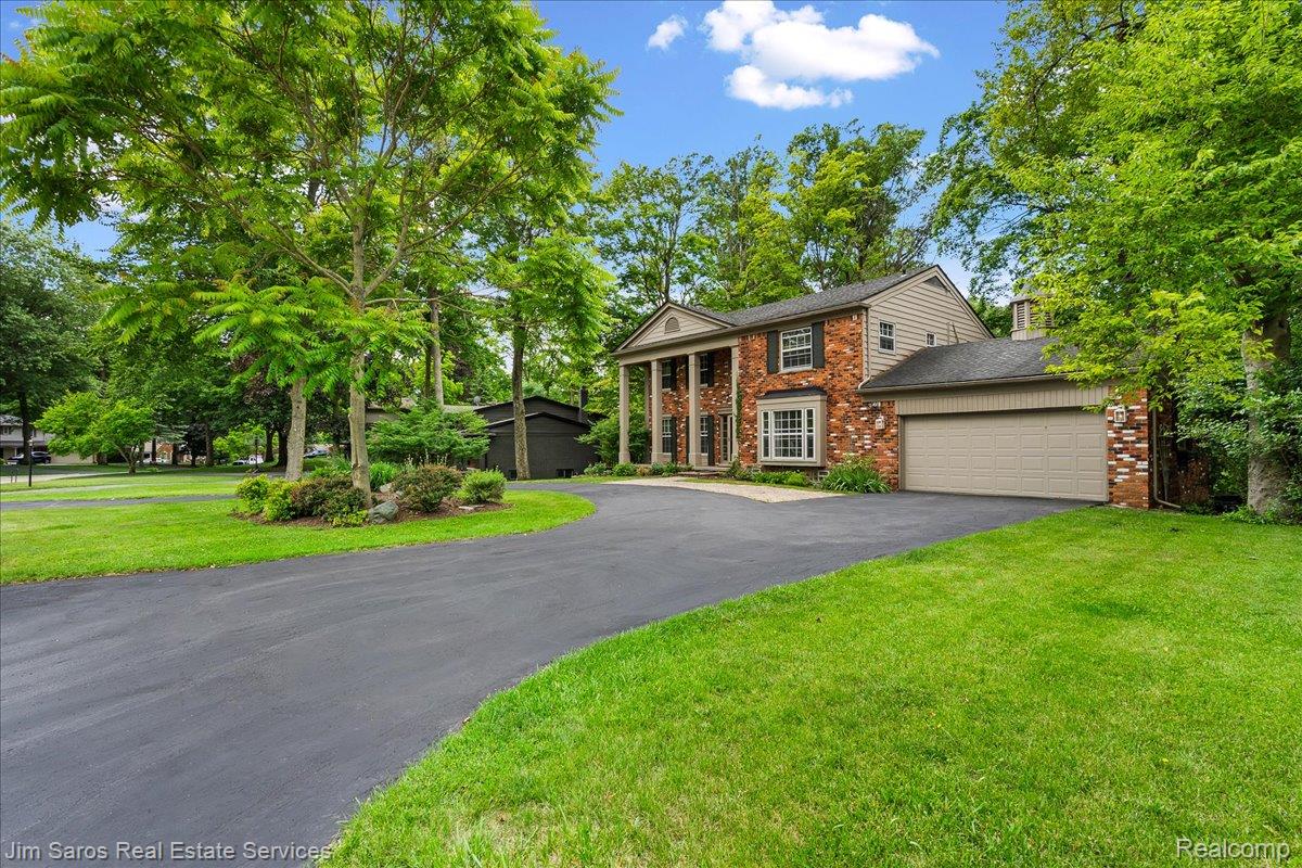 32807 Red Oaks Trail