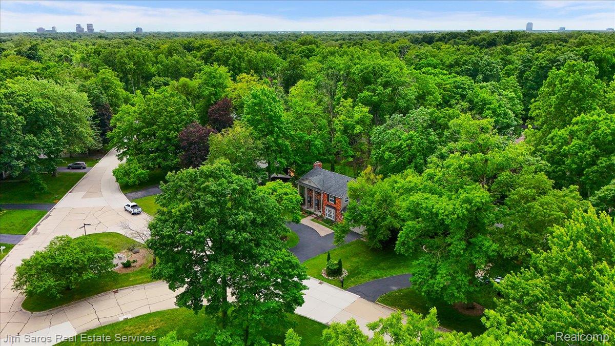 32807 Red Oaks Trail