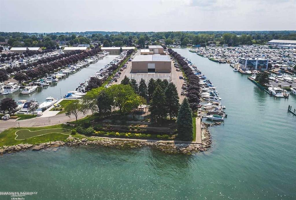 Harrison Charter Township, Michigan 48045, United States, ,Land,Pending,185657