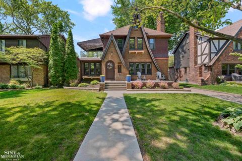Photo of 1231 Grayton Street, Grosse Pointe Park City, MI 48230 (MLS # 58050209299)