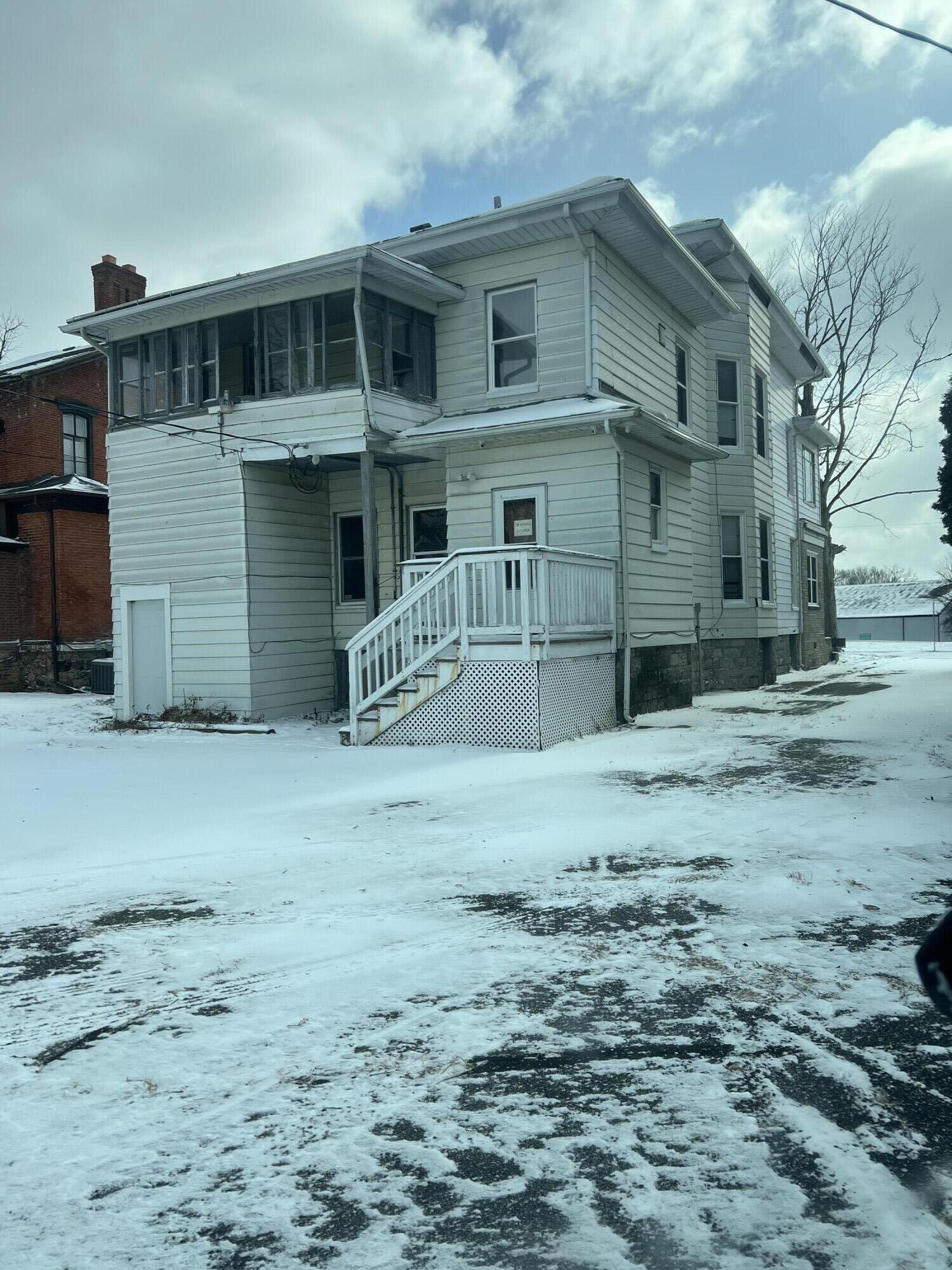 165 Capital Avenue NE