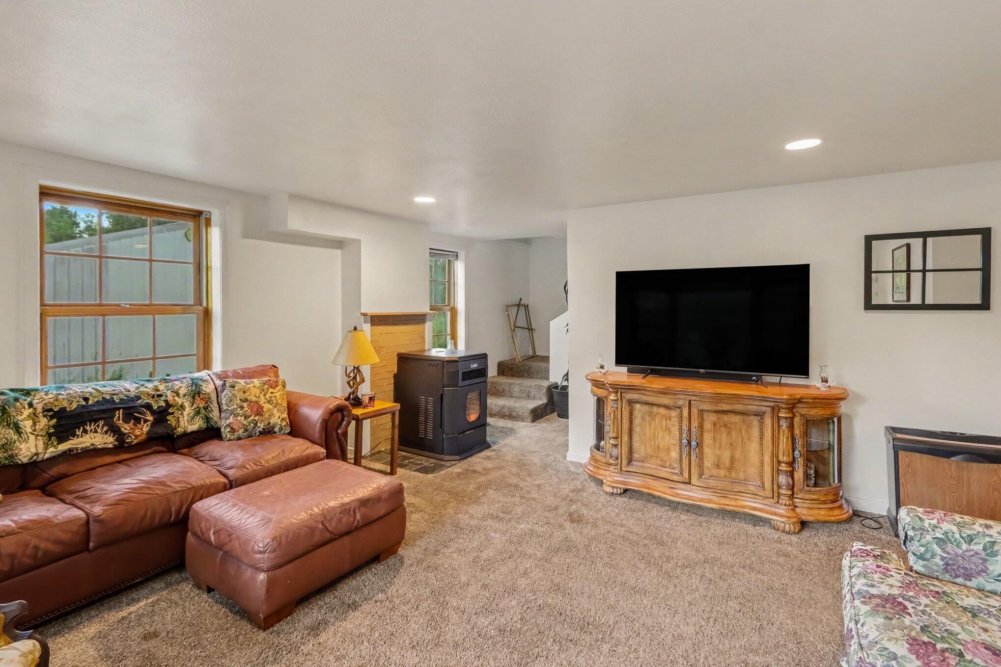 26233 County Road 687