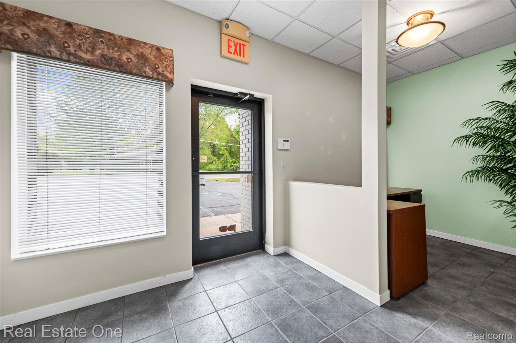 16018 S Huron River Drive
