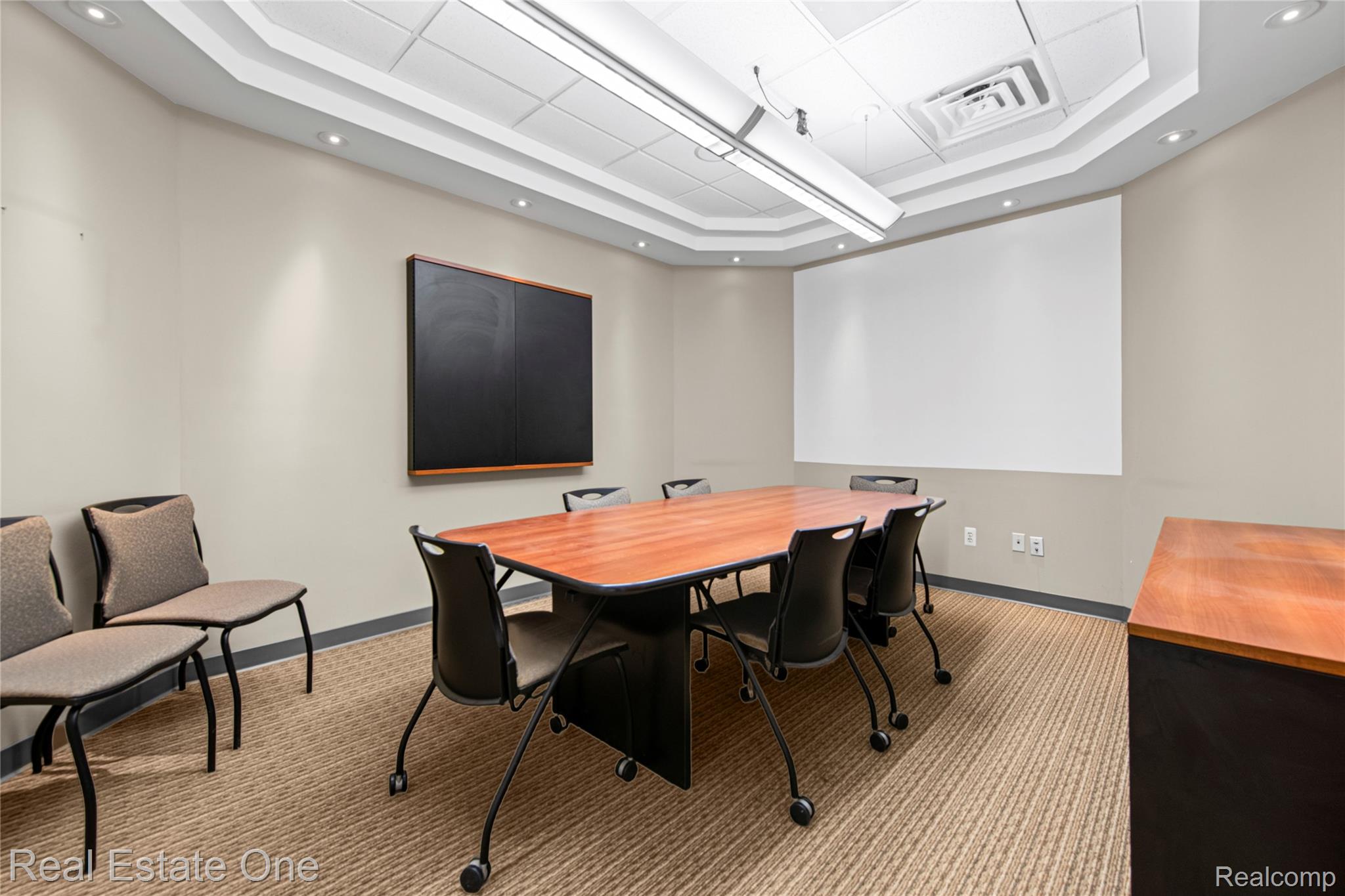 16018 S Huron River Drive