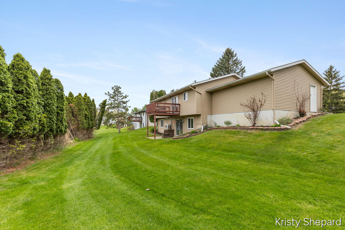 222 York View Place NW