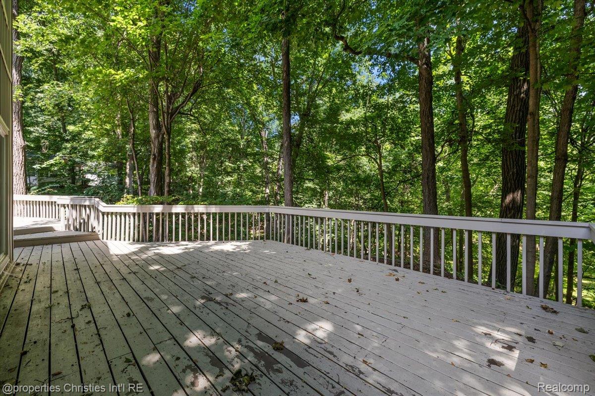 34448 Quaker Valley Road