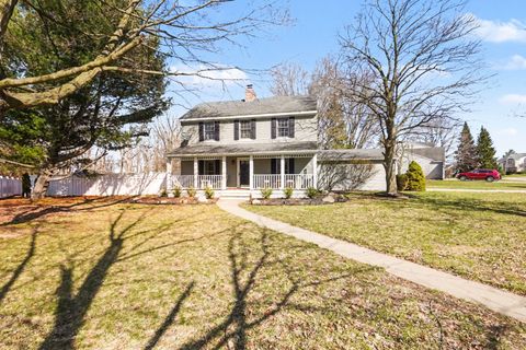 4351 Brookcrest Drive SW Wyoming City MI 49418