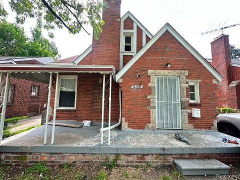 Photo of 10150 Roxbury Street, Detroit City, MI 48224 (MLS # 20261046264)
