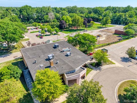 35000 Sims Street Wayne City MI 48184