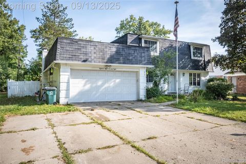 18878 Sunbright Avenue Lathrup Village City MI 48076
