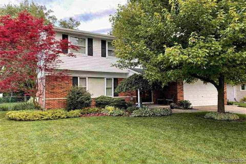 37701 Via Rosalie Street Clinton Charter Township MI 48036