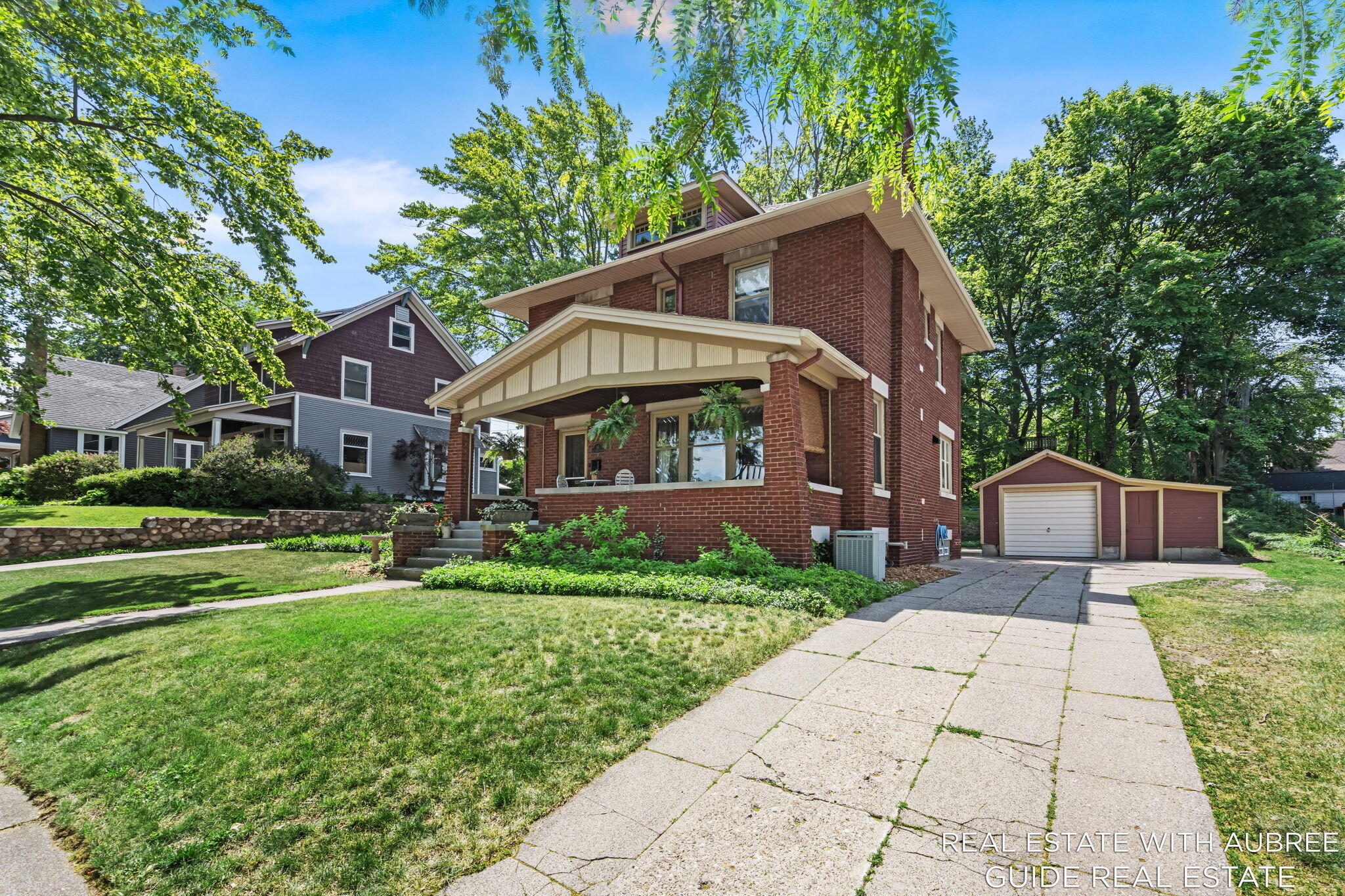 16 E 23rd Street
