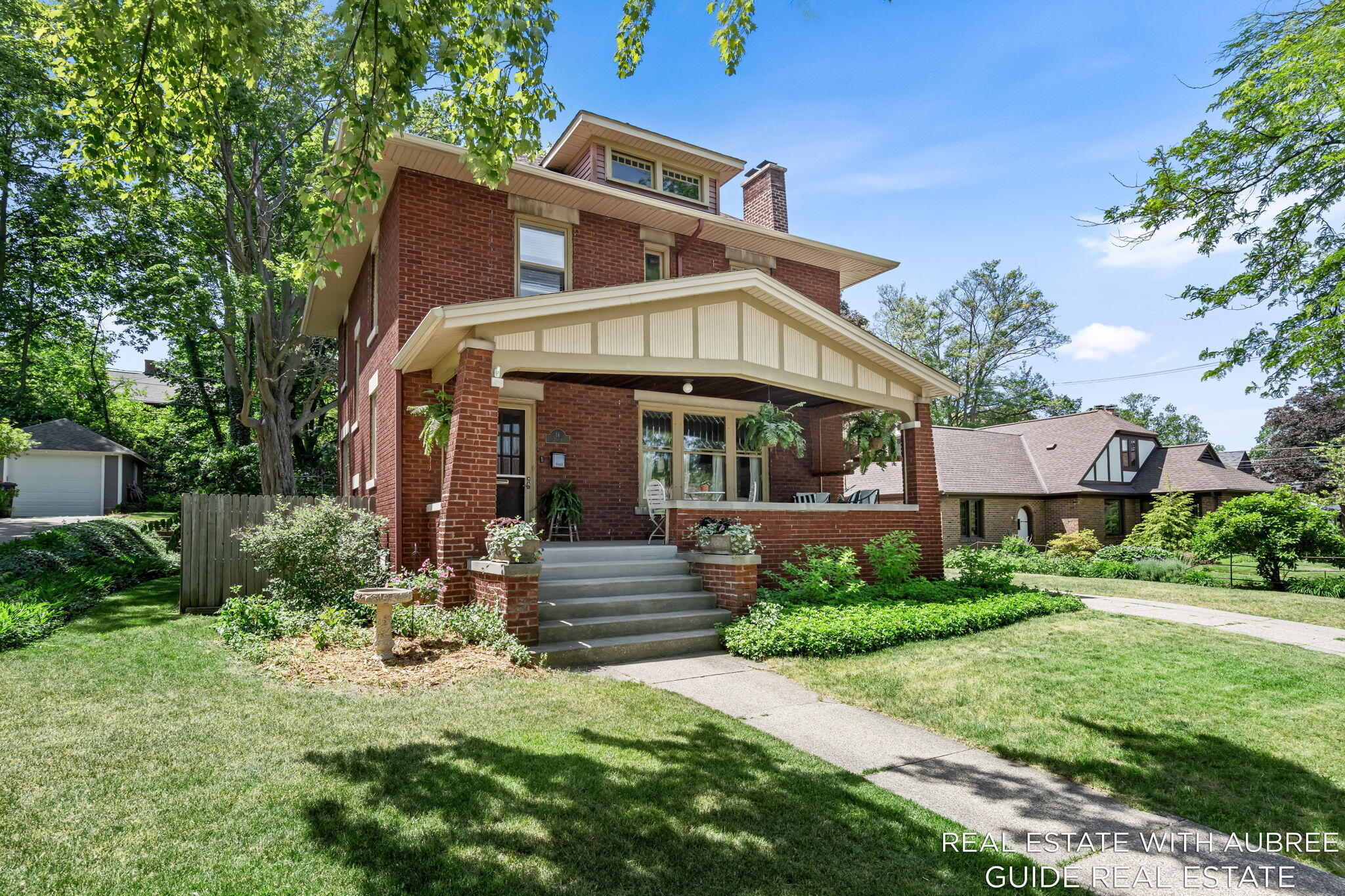 16 E 23rd Street