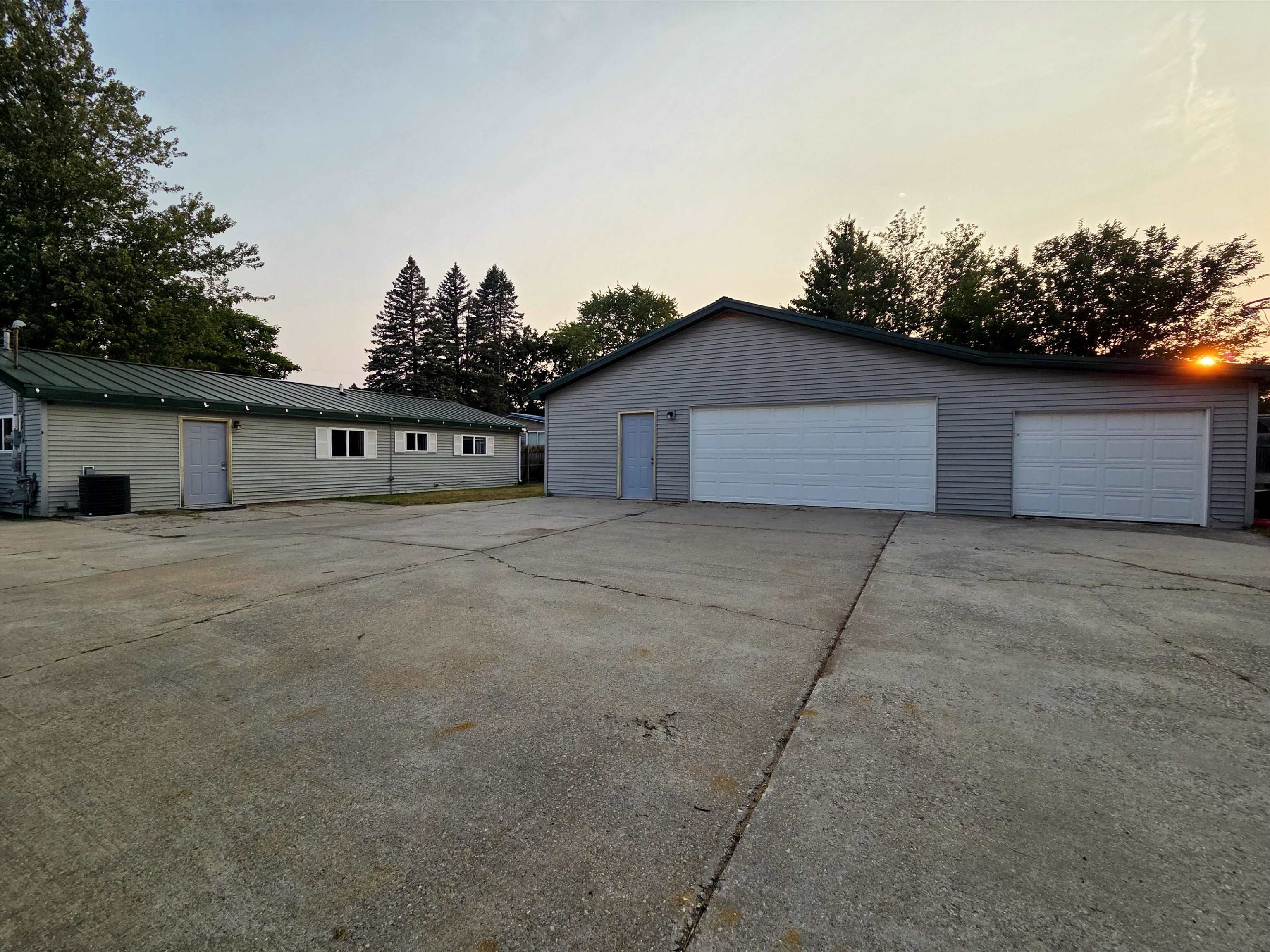 607 Cottage Avenue