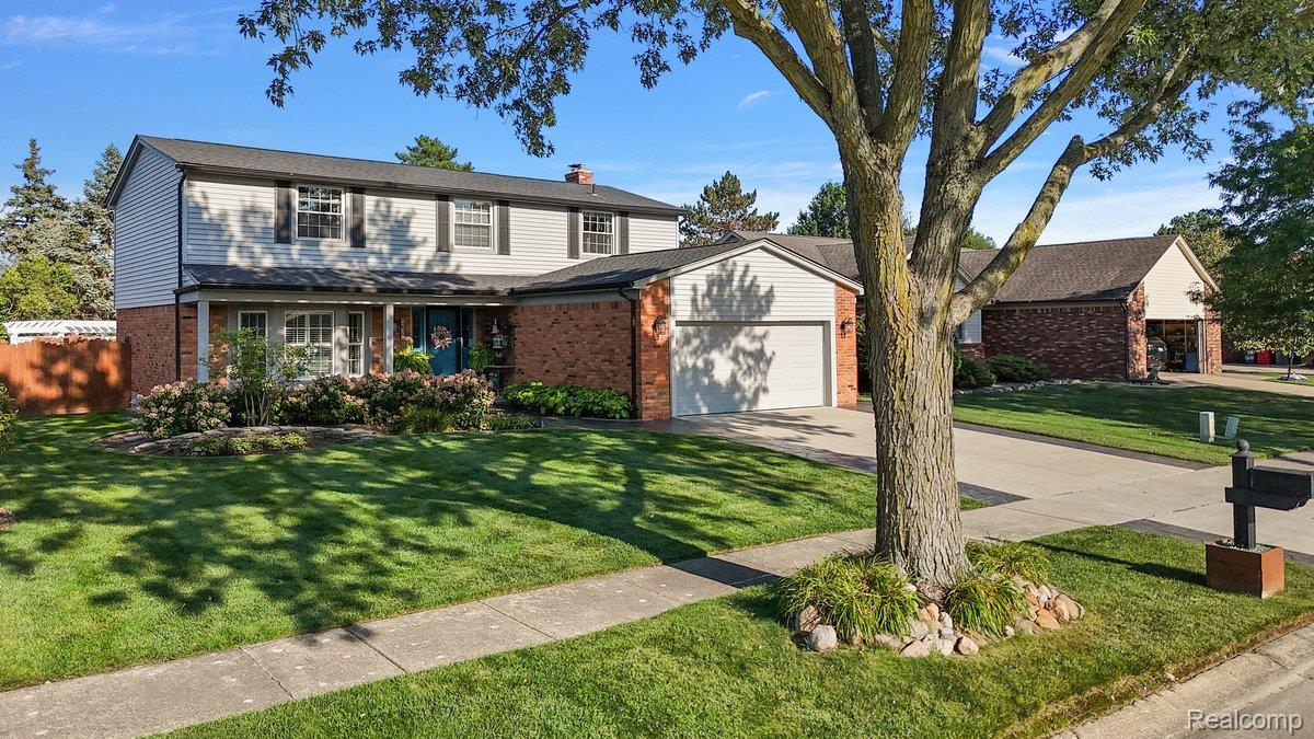 44304 Pentwater Drive