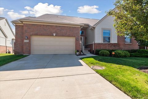 Photo of 57259 Windmill Pointe, Lyon Charter Township, MI 48165 (MLS # 81025047469)