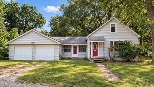 608 OVERLOOK ST, WHITE LAKE, MI 48386 - Image 5d44065f5da641ae4e3568cb251bffd7/775262528