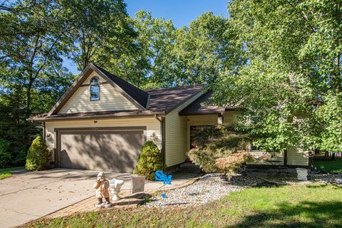 17247 N Fruitport Road Spring Lake Township MI 49456