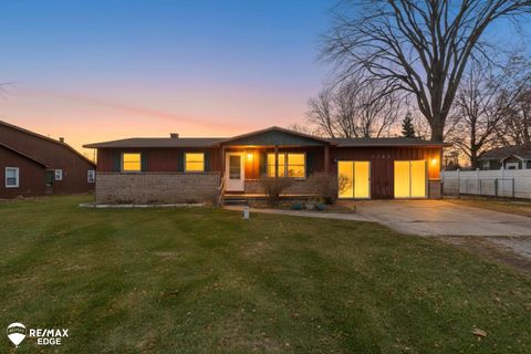 5467 Richfield Road Genesee Charter Township MI 48506