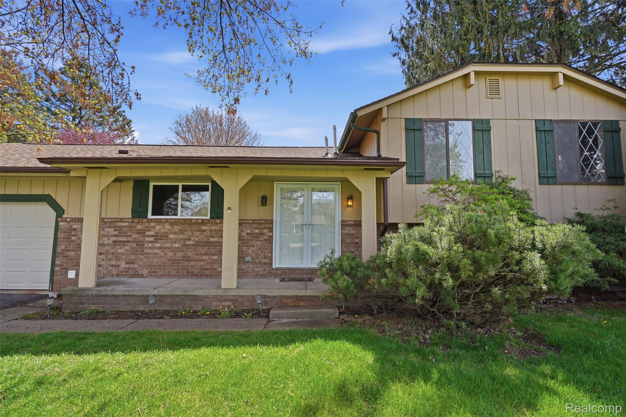 3756 Chevron Drive