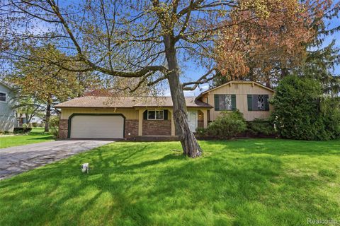 3756 Chevron Drive Highland Charter Township MI 48356