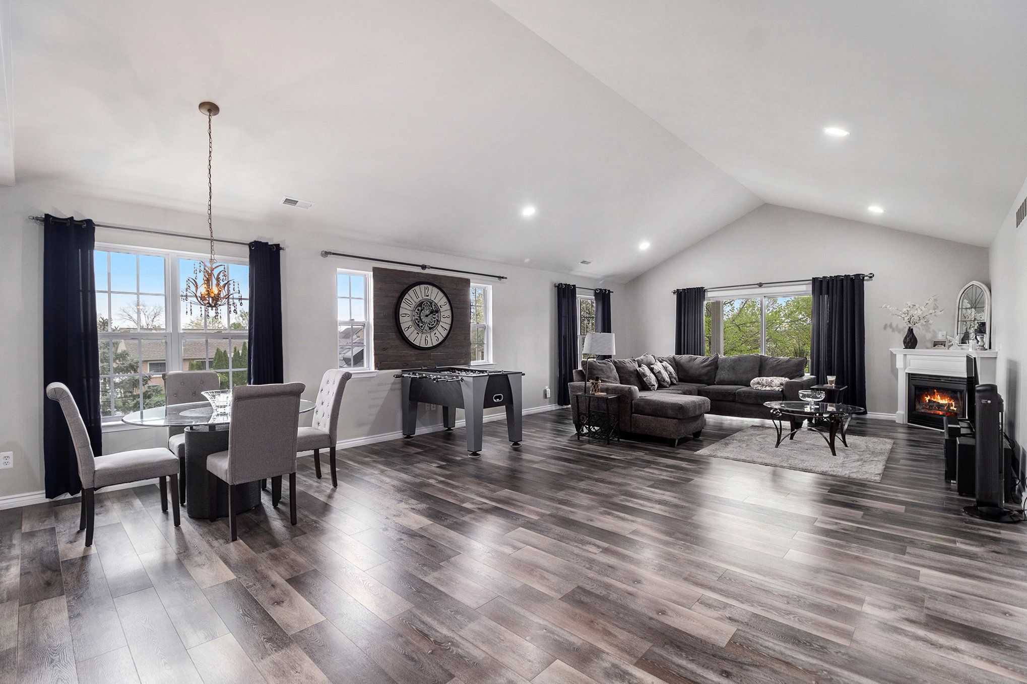 Macomb Township, Michigan 48044, United States, 2 Bedrooms Bedrooms, ,2 BathroomsBathrooms,Residential,Pending,124999