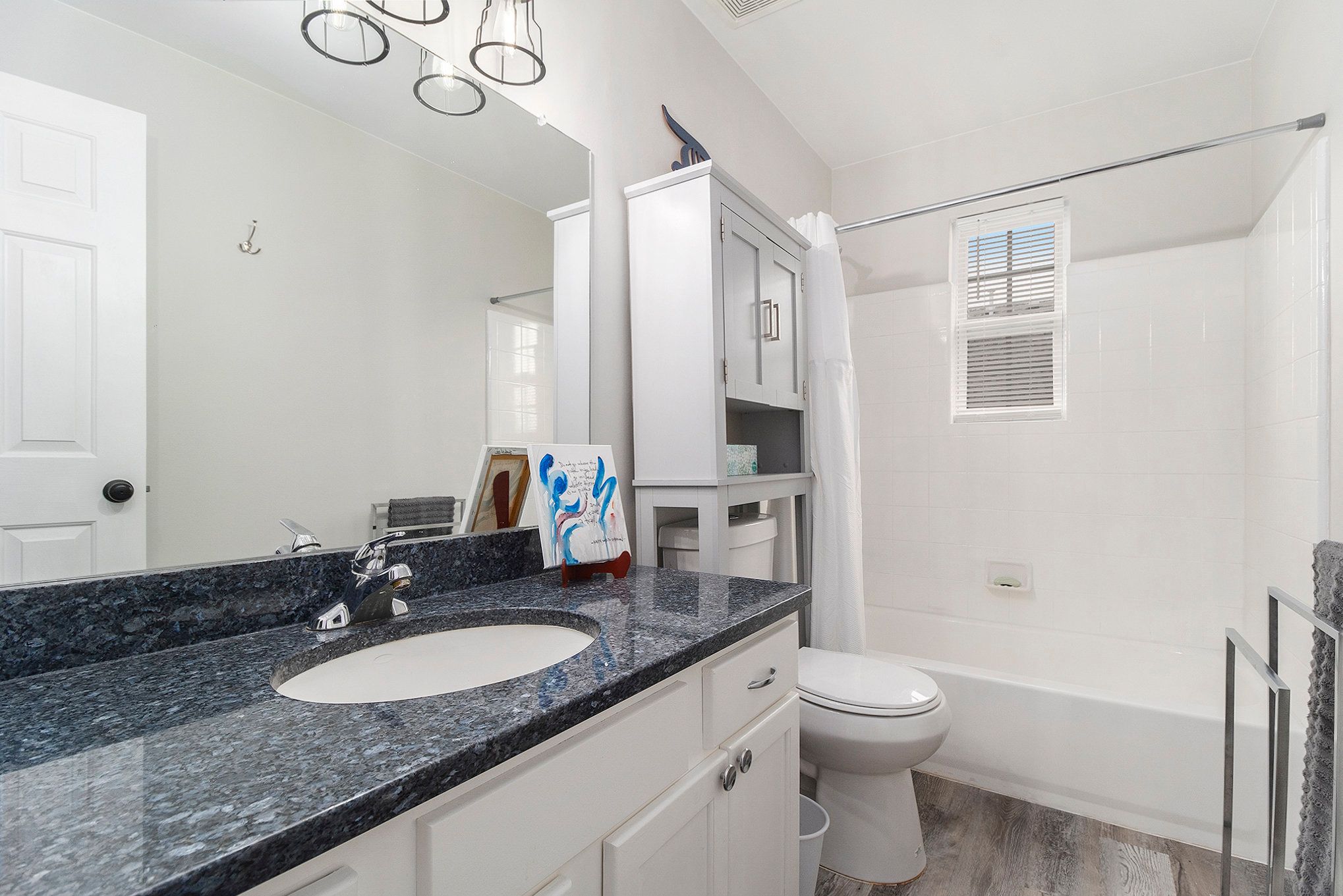 Macomb Township, Michigan 48044, United States, 2 Bedrooms Bedrooms, ,2 BathroomsBathrooms,Residential,Pending,124999