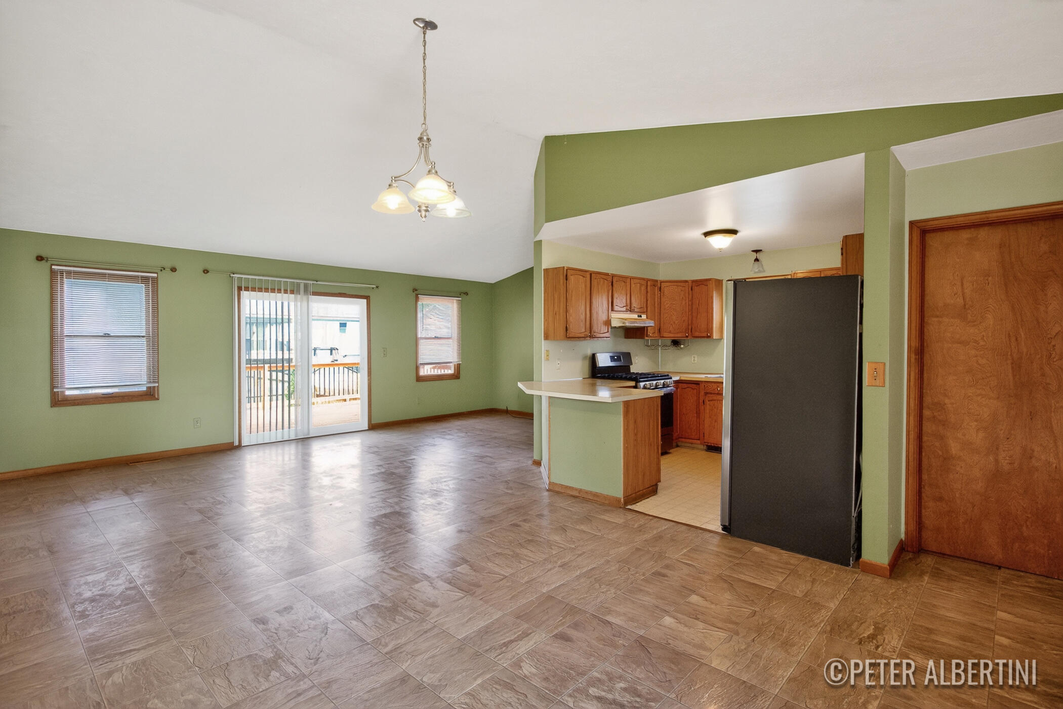 461 Macomb Avenue NW