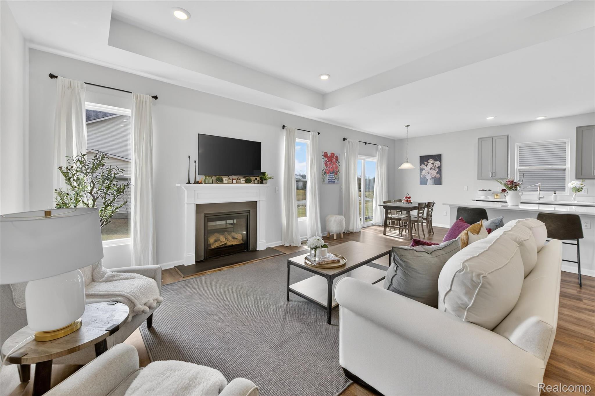 8060 Carston Lane