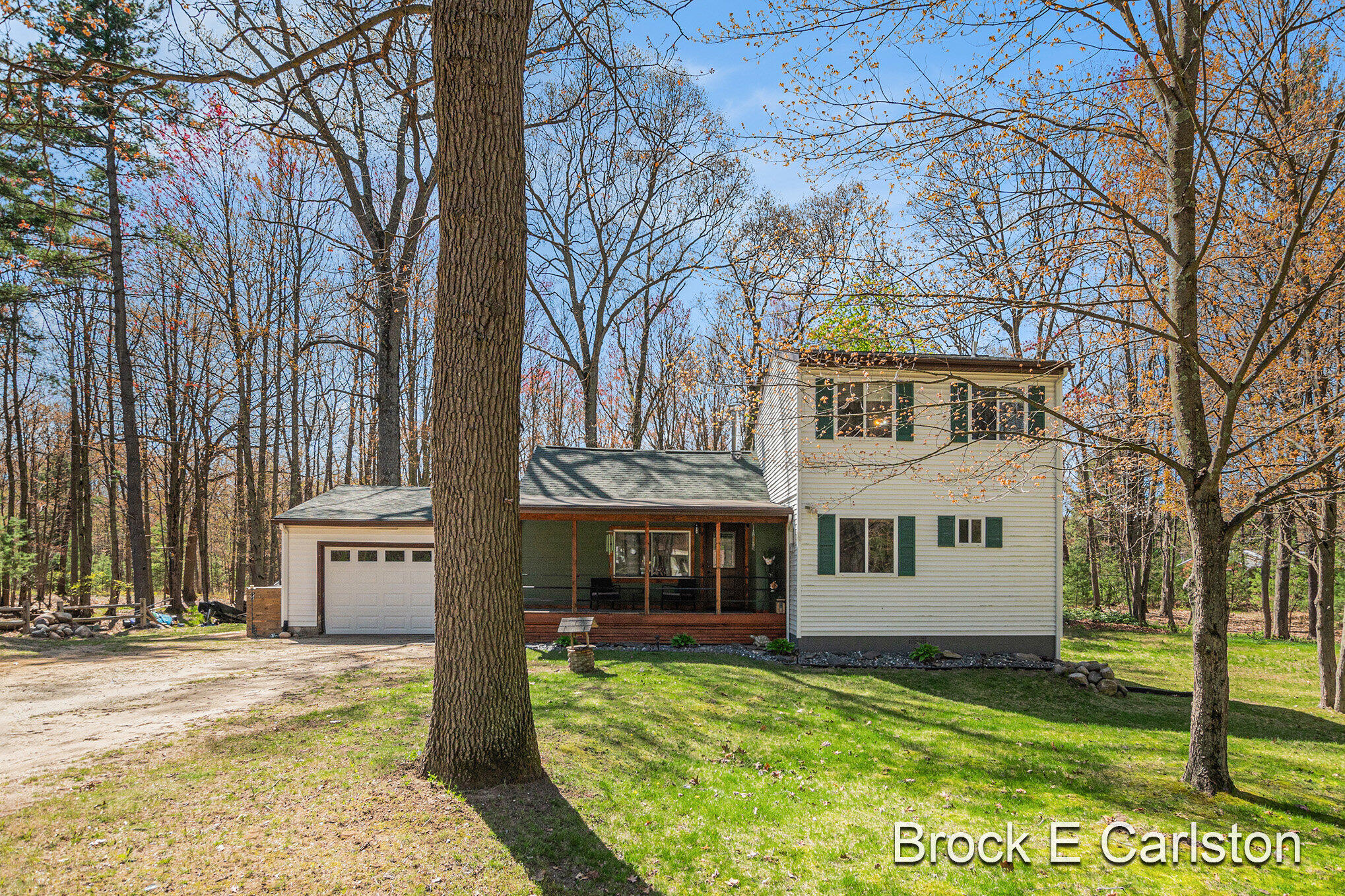 1695 Simonelli Road