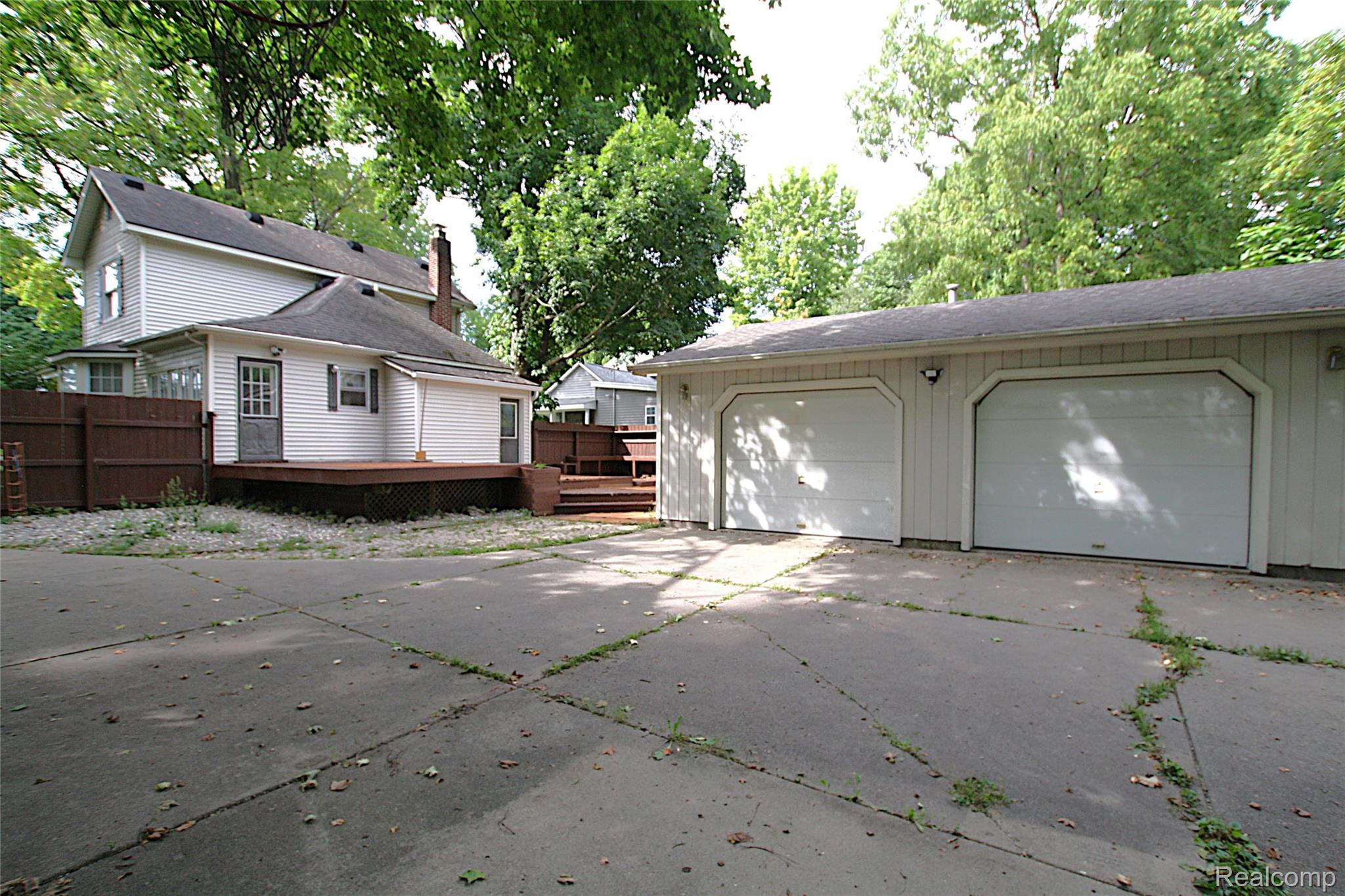 614 Hickory Street