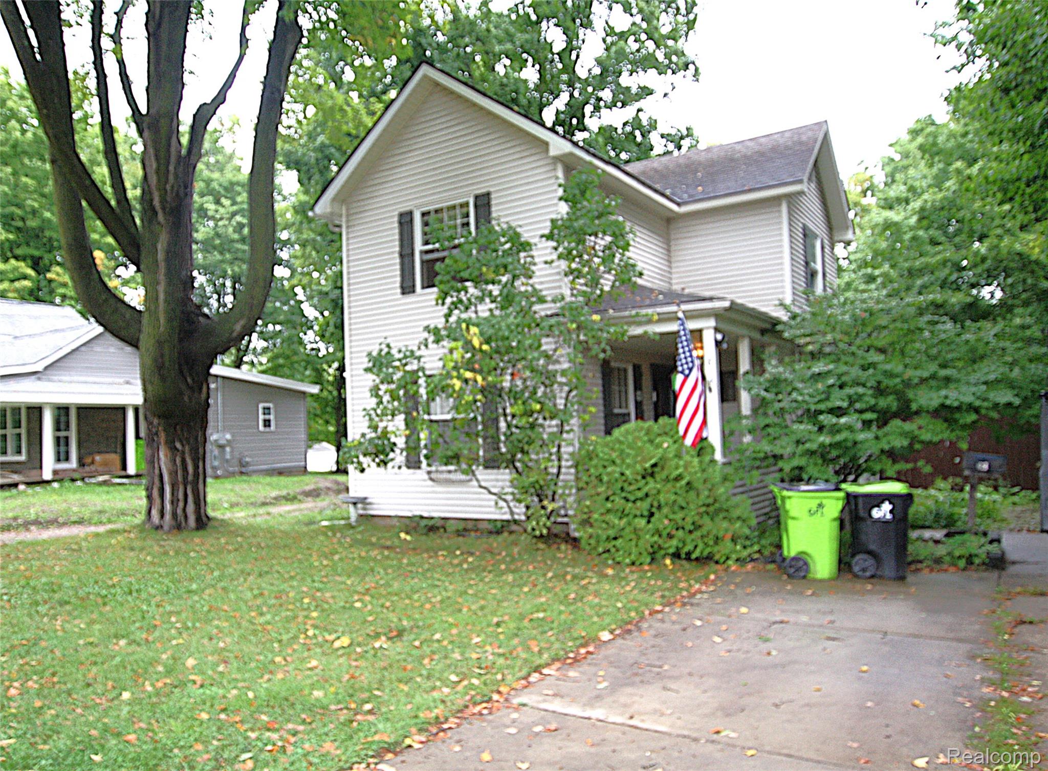 614 Hickory Street