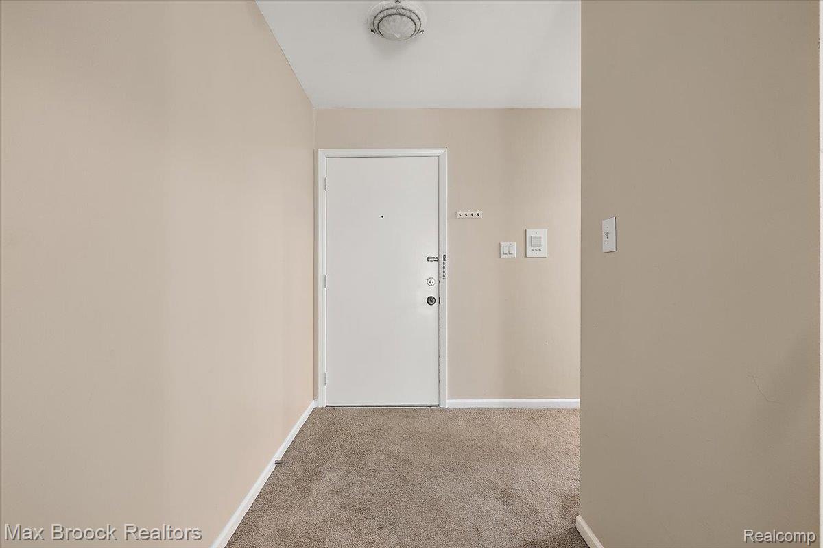 2449 Mulberry Square 31