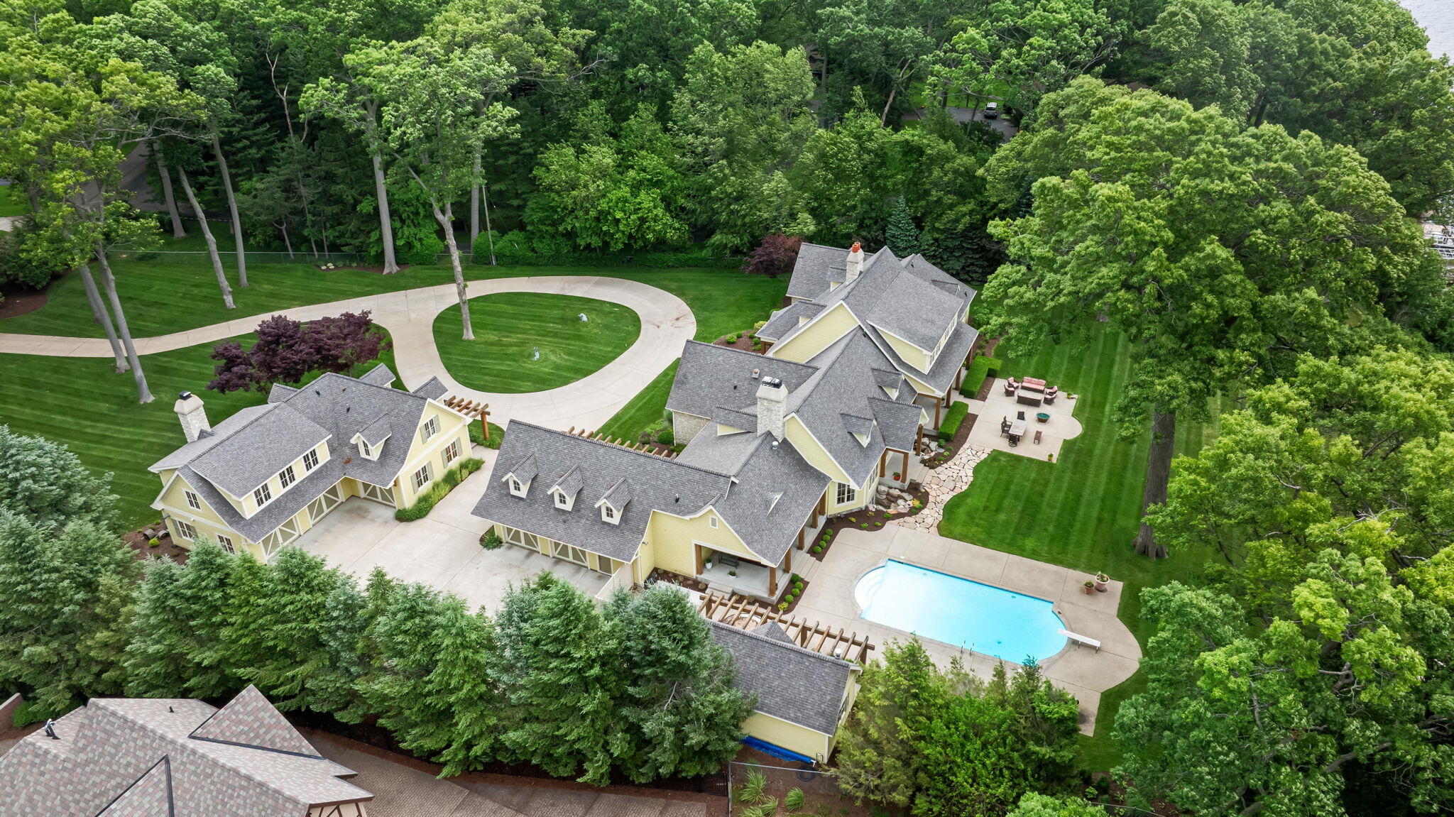 329 W Circle Drive