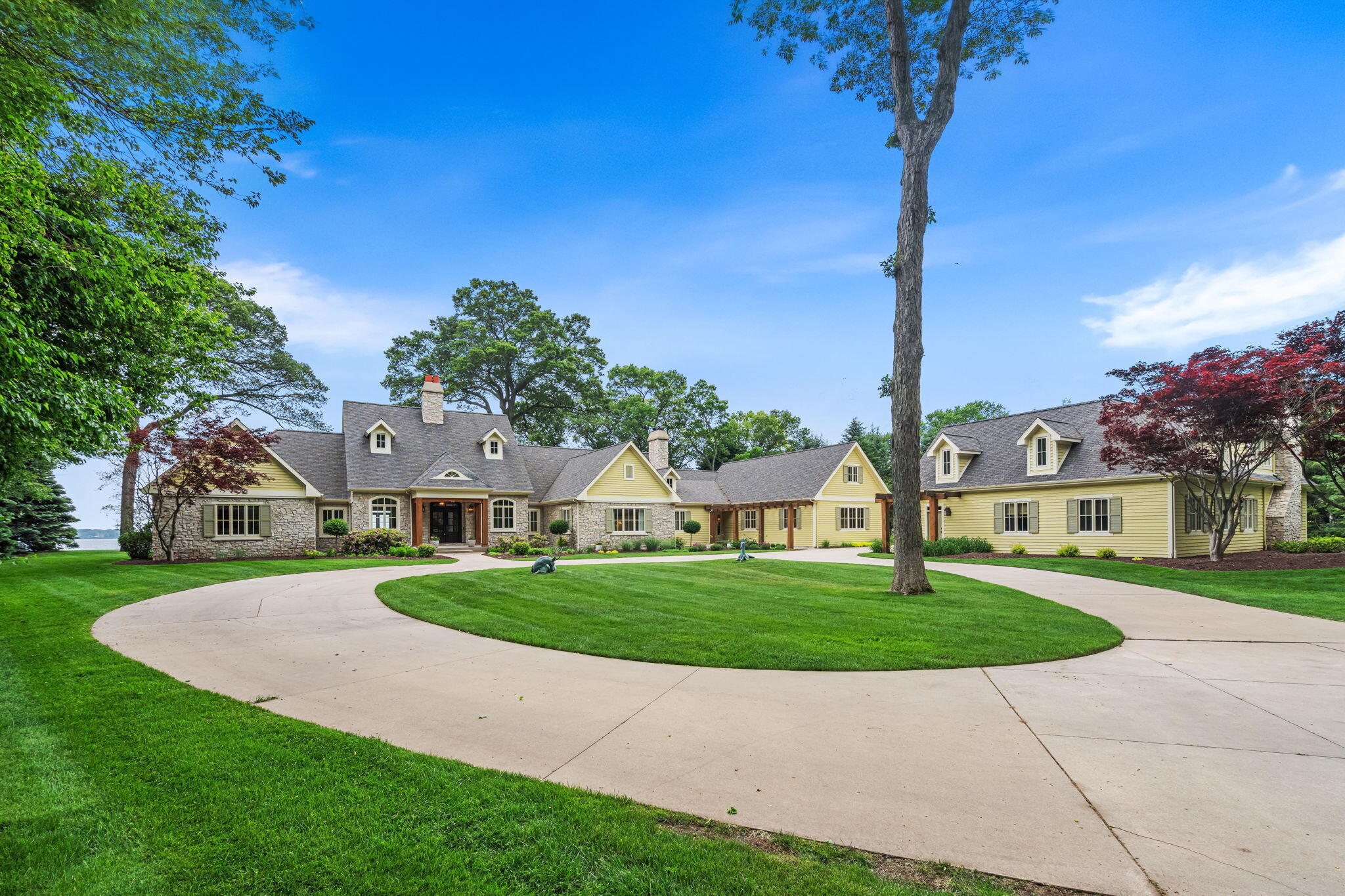 329 W Circle Drive