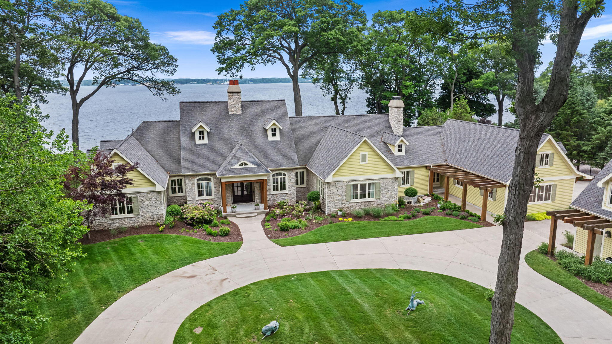 329 W Circle Drive