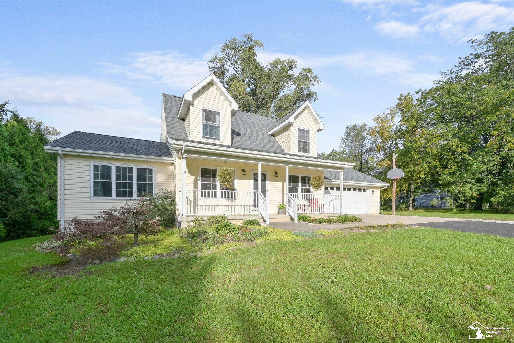 682 Saline Street