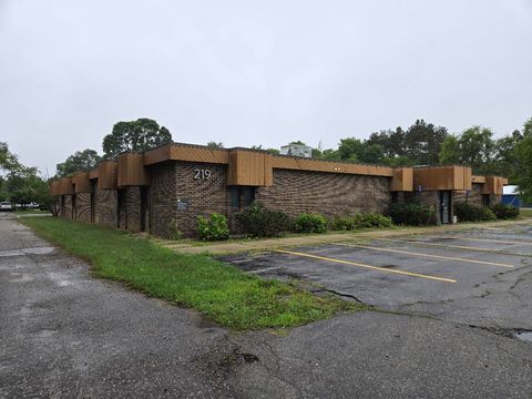 219 E Church Avenue Reed City City MI 49677