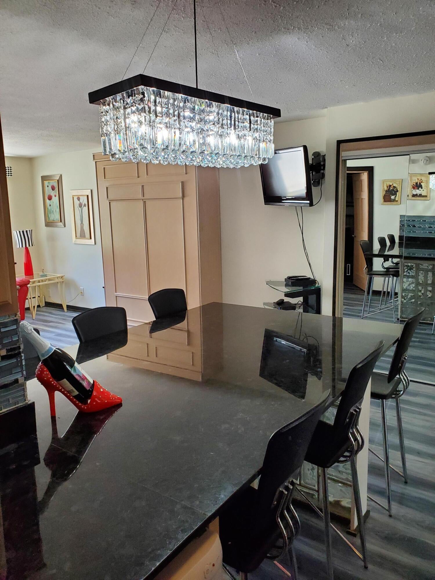 225 N Shore Drive 004