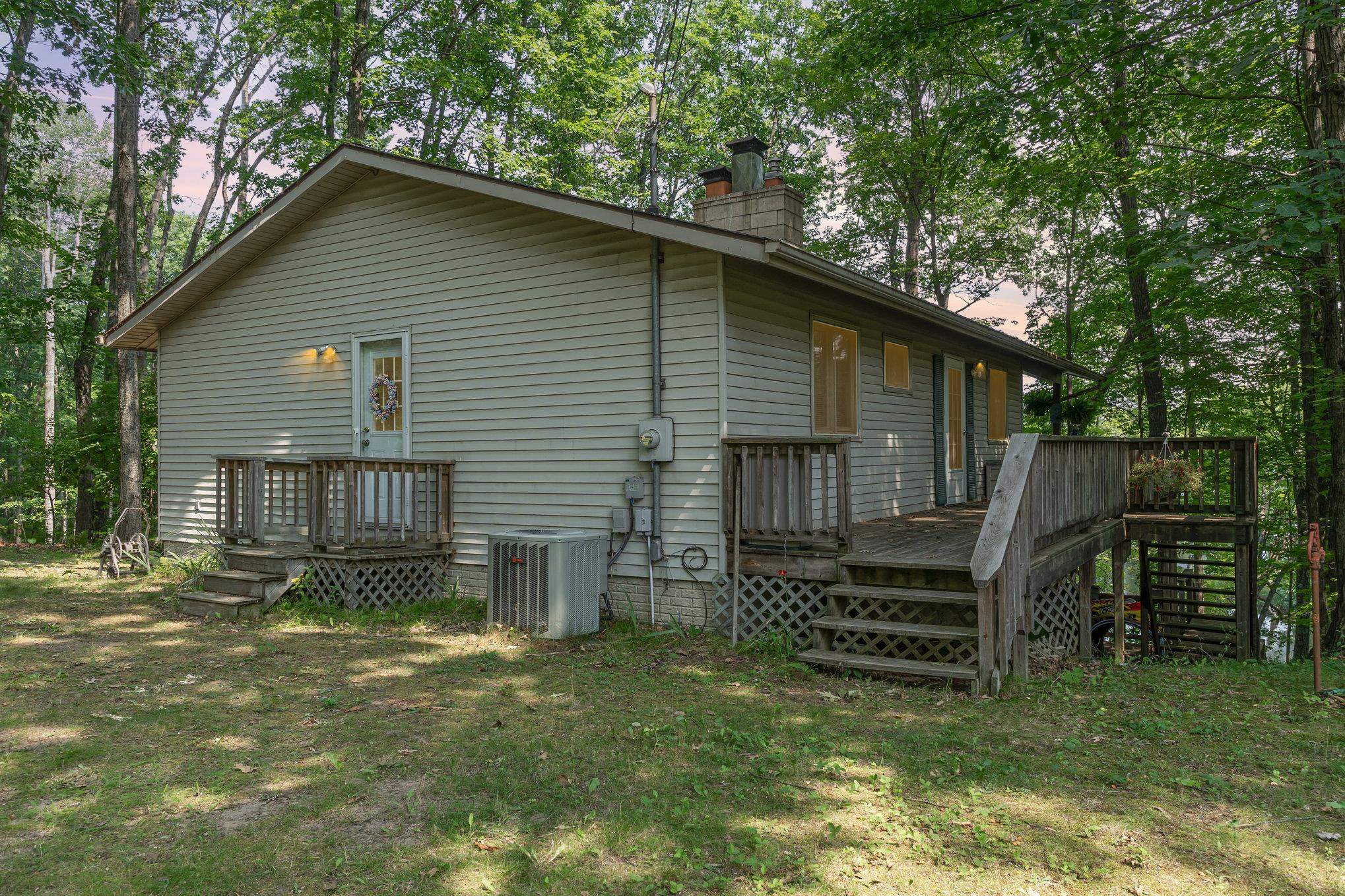 2222 Ridge