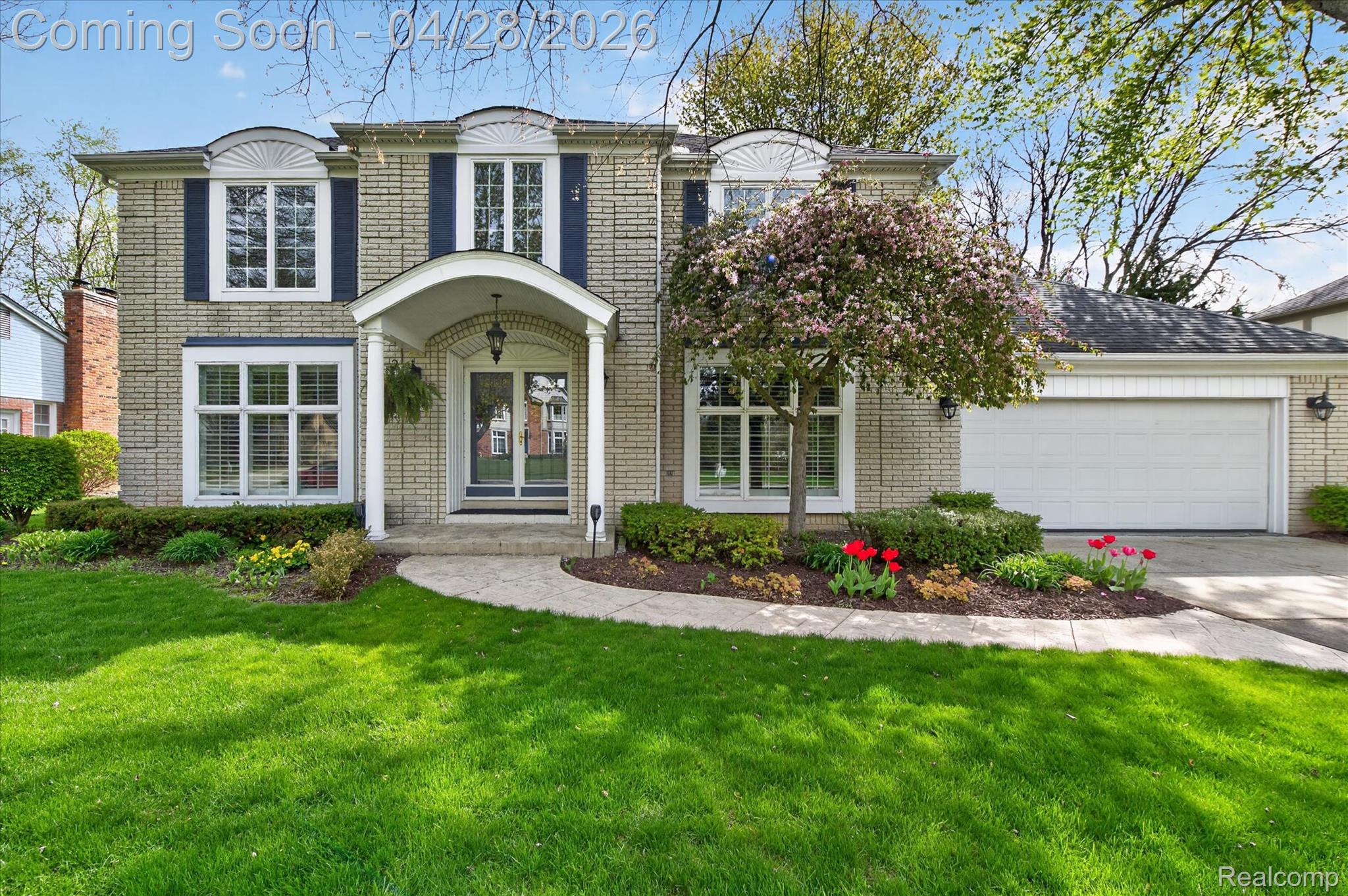 11042 Hillcrest Drive