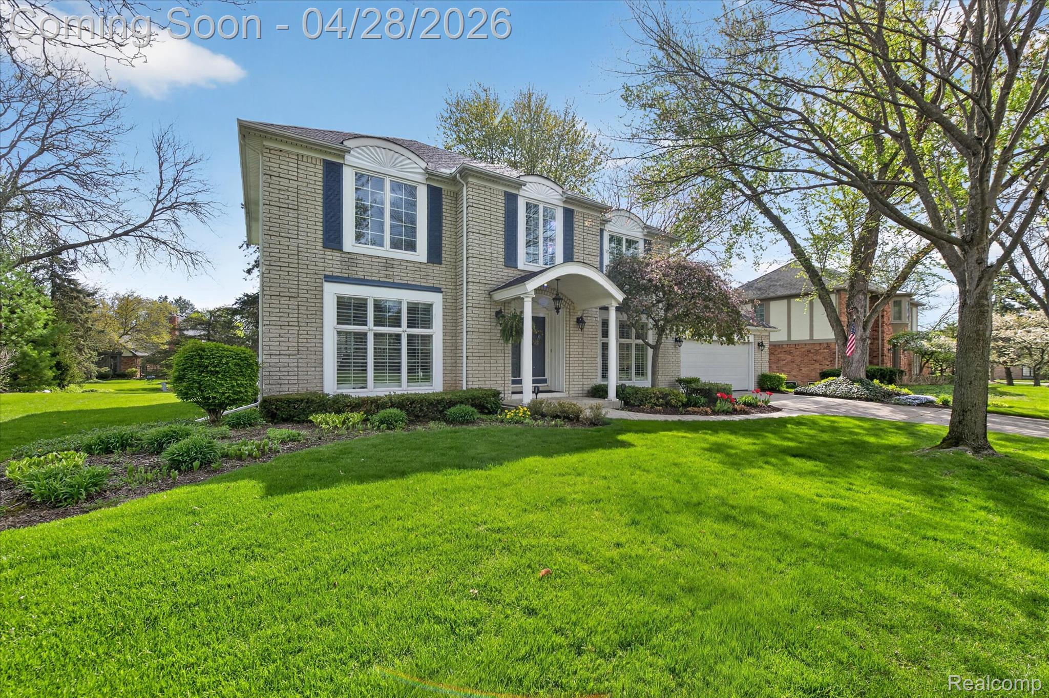 11042 Hillcrest Drive