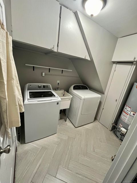 Tiny photo for 715 Donald Avenue, Royal Oak City, MI 48073 (MLS # 58050196407)